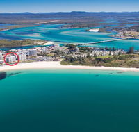 Oceanic 10 -On Forster Main Beach - Australia Shopping