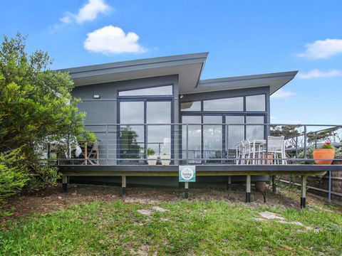 OCEANS 12 - Modern Ocean View Villa - Accommodation Australia 0