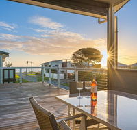 Oceans Eight - Accommodation Australia