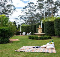 Old Mansfield Loft - gardens gazebo and getaways - Accommodation Australia