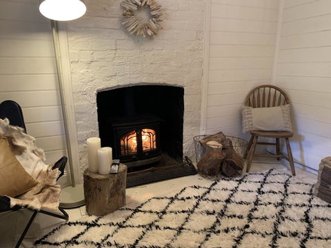 Old Railway Cottage - Bed n Breakfasts 1