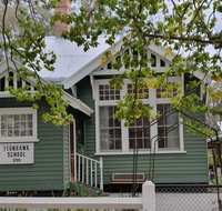 Old School B  B - Australia Shopping