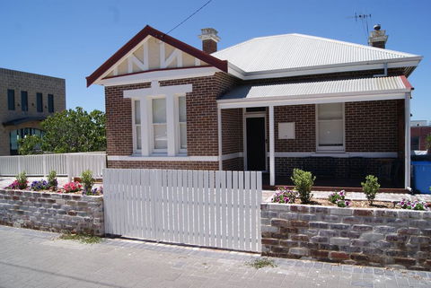 Old Sergeants Quarters - Accommodation Australia 0