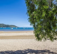 On the Beach - Accommodation Australia