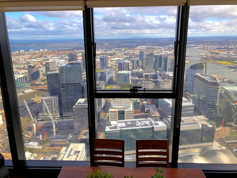 ON TOP OF THE WORLD - BEST VIEWS IN MELBOURNE !! - Accommodation Australia 2