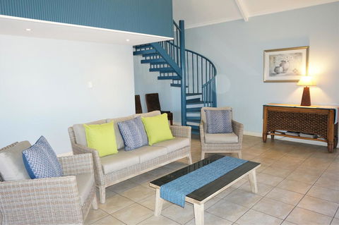 Osprey Holiday Village Unit 114 - Gorgeous 3 Bedroom Holiday Villa With A Pool In The Complex - Accommodation Australia 3