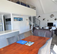 Osprey Holiday Village Unit 121 - Fantastic 3 Bedroom Holiday Villa with a Pool in the Complex - Accommodation Australia