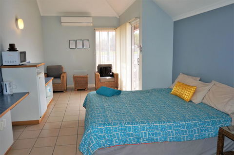 Osprey Holiday Village Unit 222-1 Bedroom - Great 1 Bedroom Studio Apartment With A Pool In The Complex - Accommodation Australia 1