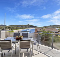 Pacific Drive 14 - Fingal Bay - Bed n Breakfasts