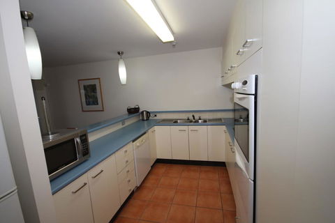 Pacific Towers 603 - Accommodation Australia 3