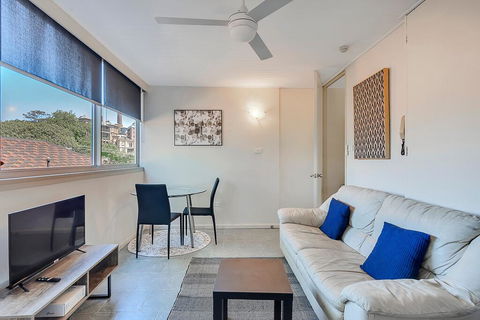 PADDINGTON PAD With PARKING & SMART TV & POOL - Local Tourism 3