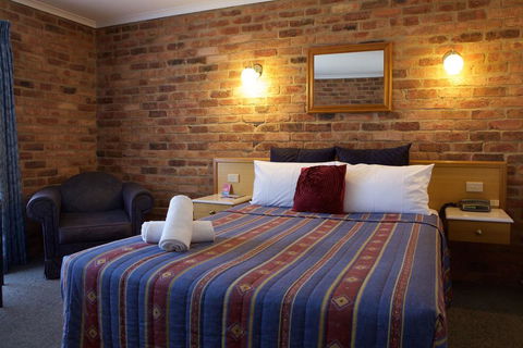 Paddlewheel Motel - Local Tourism 3