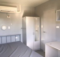 Palm Tree Backpackers - Australia Shopping