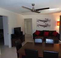 Palmgrove 2 - Rainbow Beach Pet Friendly Fully Fenced Air Conditioned Five Minutes To Beach - Accommodation Australia