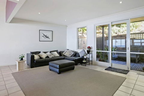 PANORAMA VIEWS - Spectacular Ocean Views - Australia Shopping 1