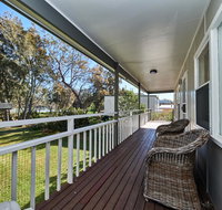 Paradise Bungalow Waterfront - Accommodation Australia