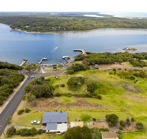Paradise View - Australia Shopping 1