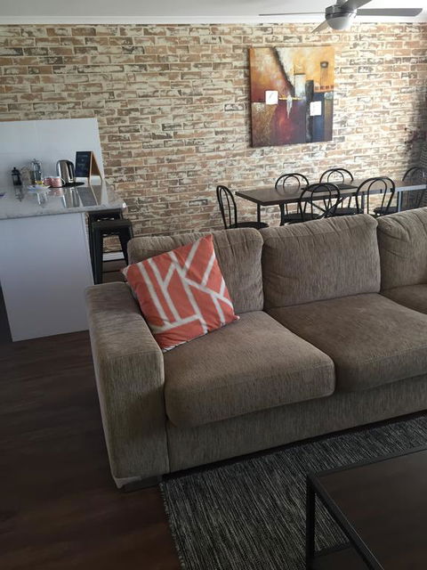 Park View Apartments - Local Tourism 1