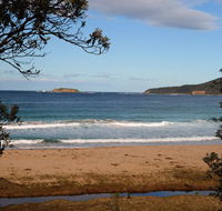 Pebbly Beach Shacks - Australia Shopping