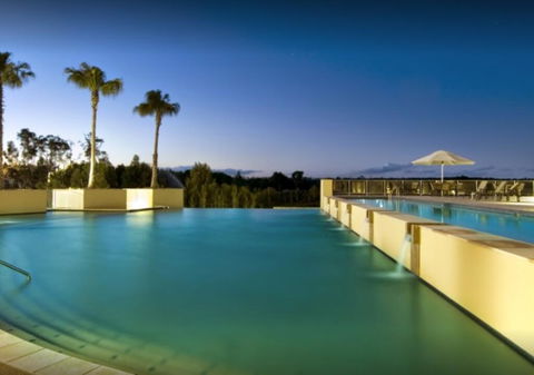 Pelican Waters Golf Resort And Spa Unit 1006 - Local Tourism 3
