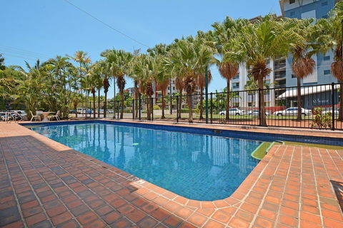 Peninsular Apartments - Accommodation Australia 1