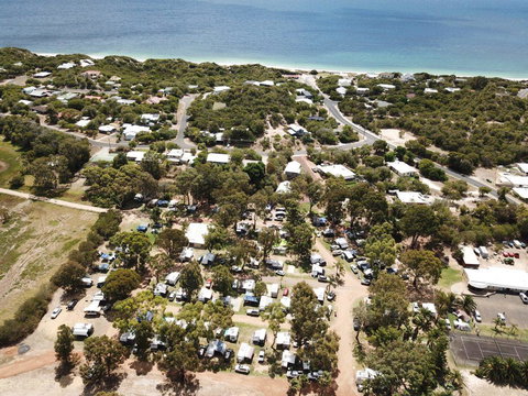 Peppermint Grove Beach Holiday Park - Accommodation Australia 0