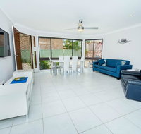 Pet Friendly Tomaree Rd 142 - Shoal Bay - Accommodation Australia