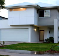 Petrie Beach Holiday Home - Accommodation Australia