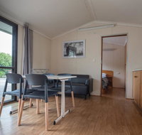 Pine Country Caravan Park - Australia Shopping