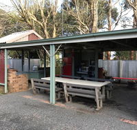 Pinewood Caravan Park - Australia Shopping