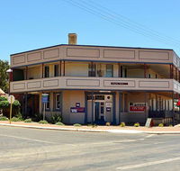 Pingelly Hotel - Australia Shopping