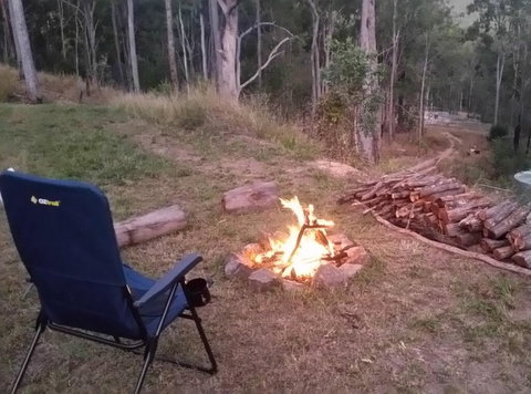 Pleasant Mountain Retreat - Australia Shopping 1