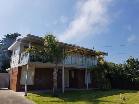 Portarlington Beach Shack 50 Metres To The Water - Accommodation Australia 0