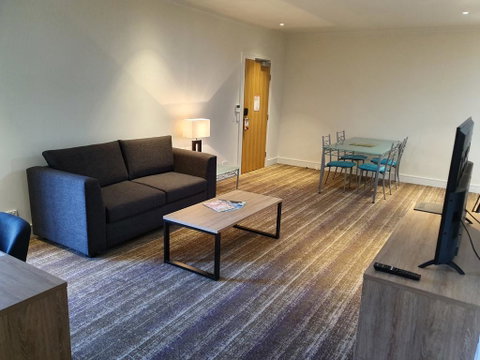 Porter's Plainland Hotel - Accommodation Australia 2