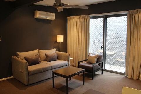 Portman House - Accommodation Australia 3