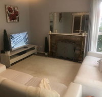 Pretty home in quiet cul de sac near Knox City - Accommodation Australia