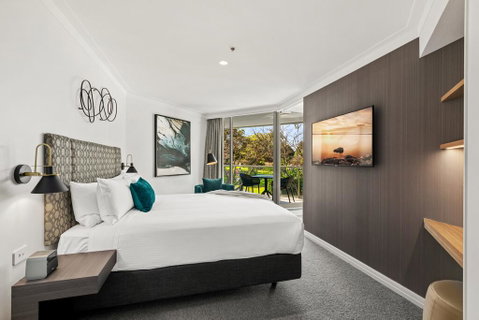 Pullman Quay Grand Sydney Harbour - Bed n Breakfasts 3