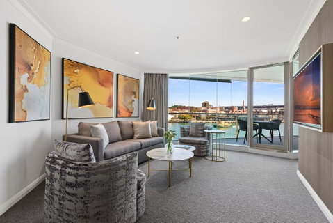 Pullman Quay Grand Sydney Harbour - Bed n Breakfasts 2