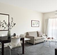Punthill Essendon Grand - Bed n Breakfasts