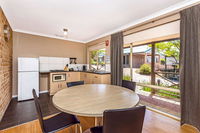 Quality Apartments Banksia Gardens