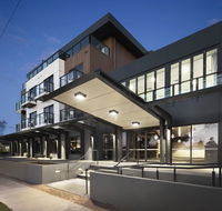 Quality Hotel Lakeside - Accommodation Australia