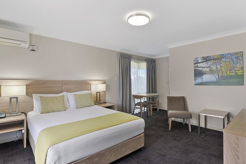 Quality Inn Carriage House - Australia Shopping 0