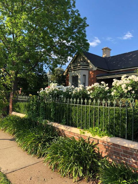 QUILTY HOUSE (Formerly Beethovens) - Local Tourism 3