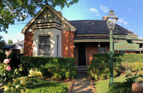QUILTY HOUSE (Formerly Beethovens) - Local Tourism 2