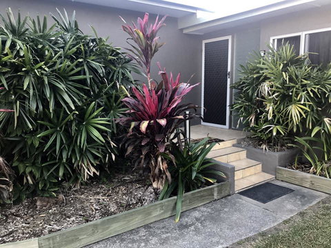 QUIRKY QUEENSLANDER 6 BEDROOM HOME - Accommodation Australia 1