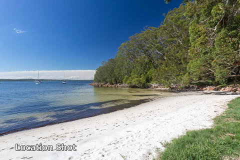 Randall Family Retreat, 22B Randall Drive - Local Tourism 1