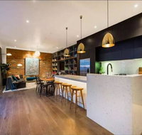 Readyset Glashouse Melbourne - Accommodation Australia