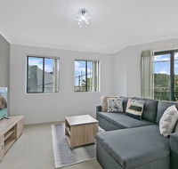 REDFERN 3 BEDROOM APARTMENT FREE PARKING WALK TO CENTRAL STATION NRE187 - Accommodation Australia