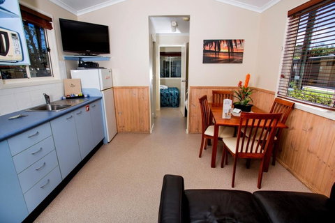 Reflections Holiday Parks Scotts Head - Local Tourism 2