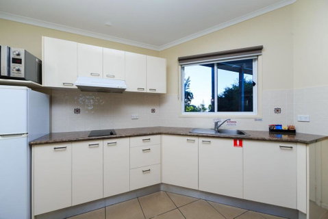 Reflections Holiday Parks Urunga - Local Tourism 2